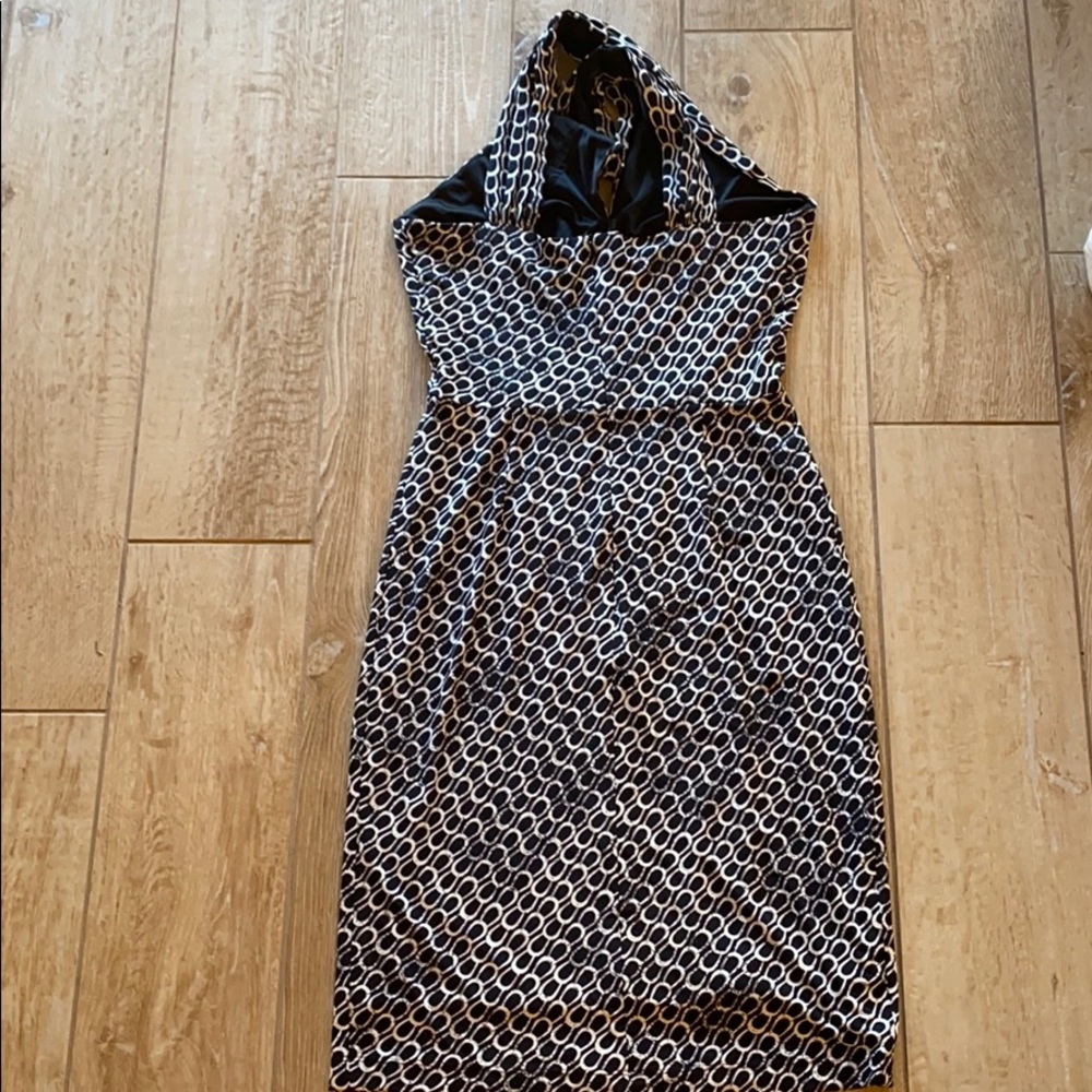 Super sexy, sophisticated classic dress!